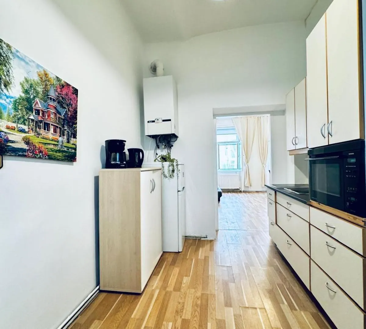 Modern Studio Stay Near Stadthalle Vienna 0*,  Austria